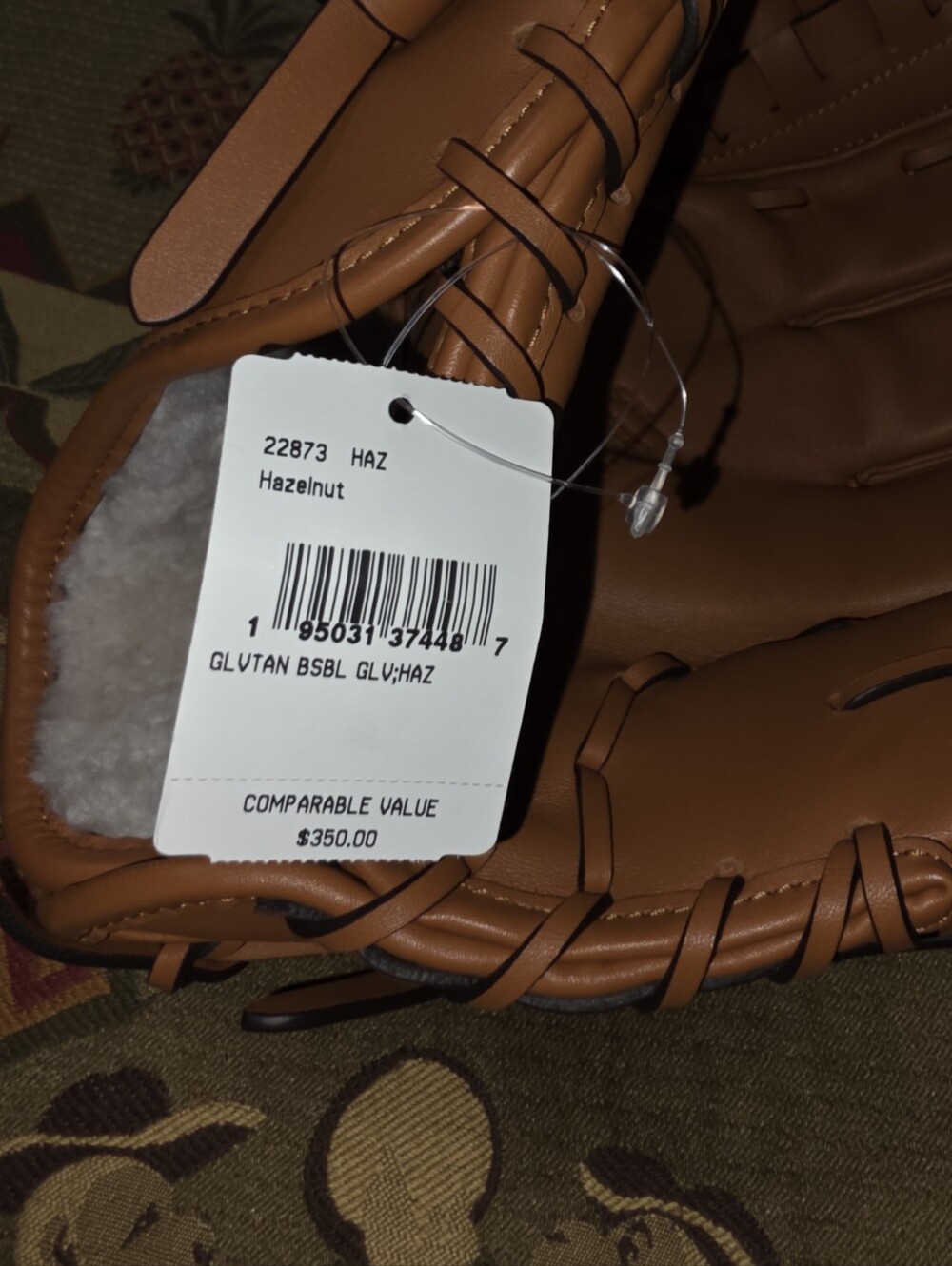 Exclusive Coach Leather Baseball Glove Hazelnut, Sold Out Since 2022 - Picture 3 of 14